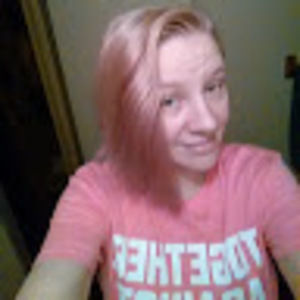 Meet your Posher, Lora